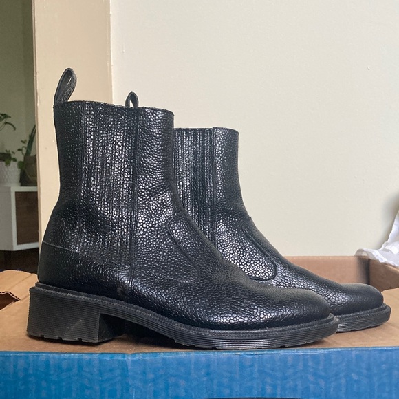 Dr Martens Eleanore Black Chelsea Boots 